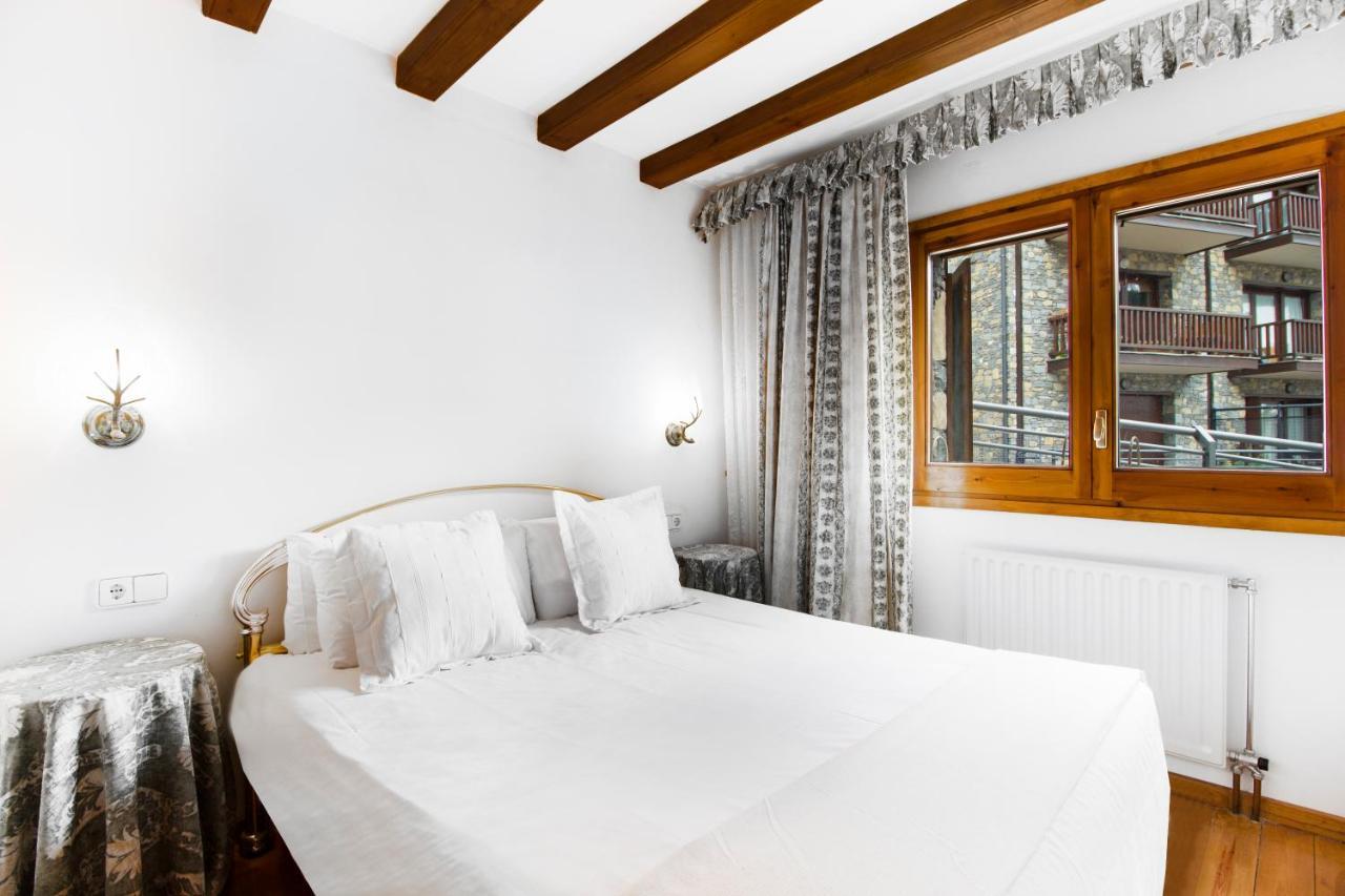 Apartaments Les Terrasses Del Tarter Bagian luar foto