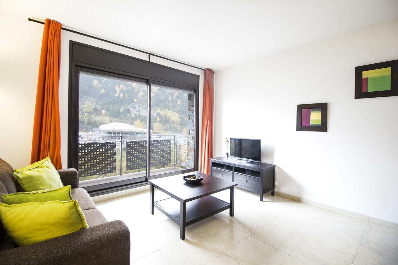 Apartaments Les Terrasses Del Tarter Bagian luar foto