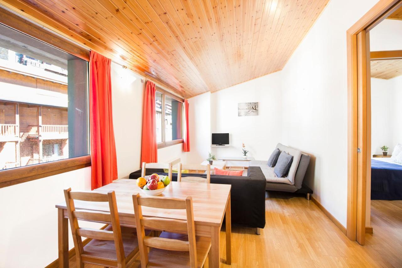 Apartaments Les Terrasses Del Tarter Bagian luar foto