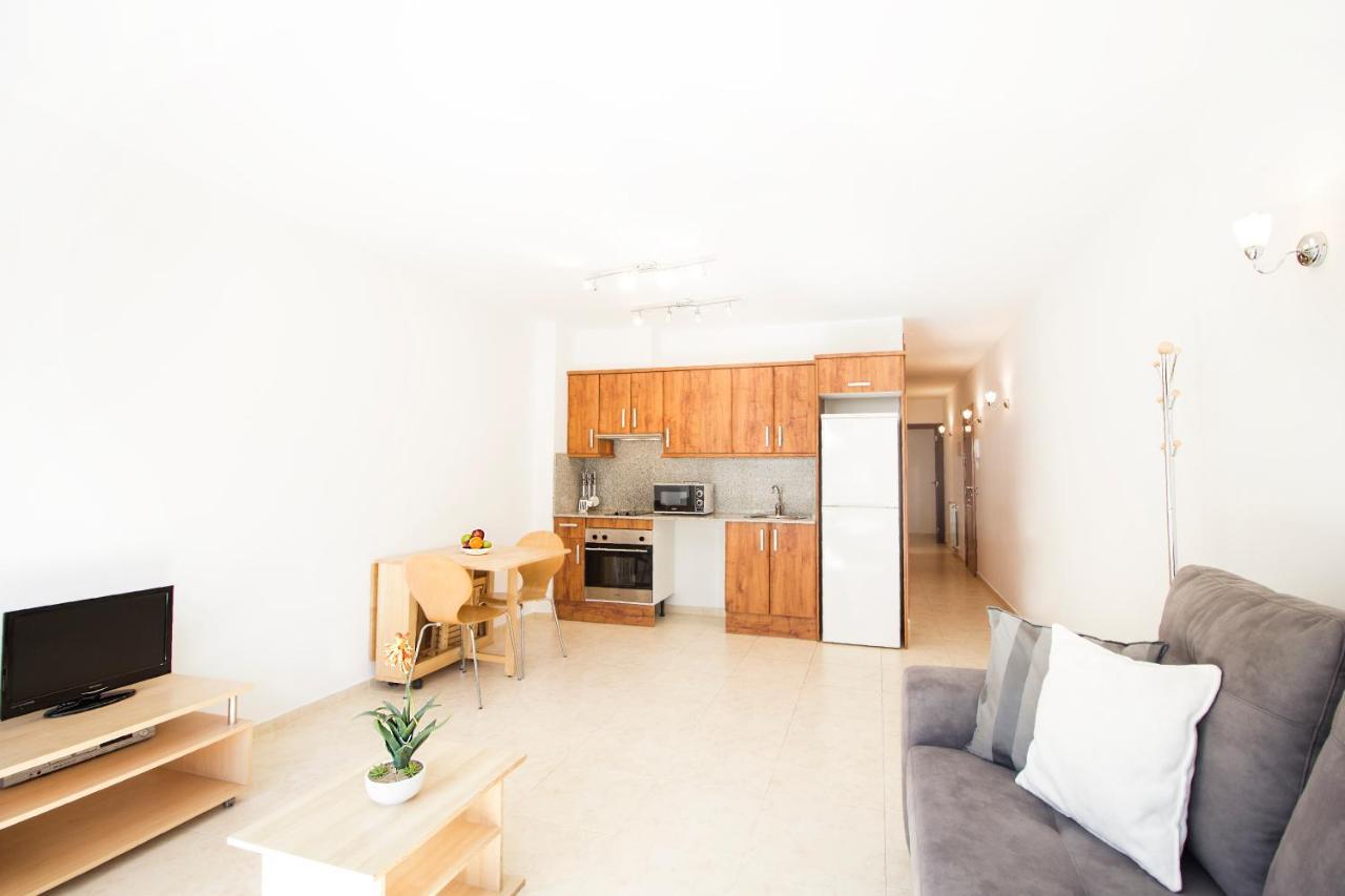 Apartaments Les Terrasses Del Tarter Bagian luar foto